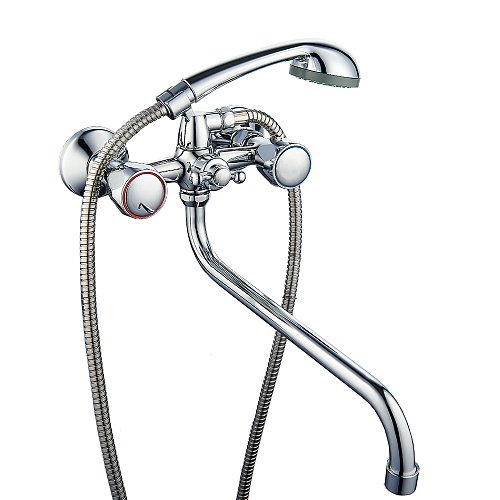 Смеситель ROEGEN RR120A для ванны, 1/2" м/к Смеситель ROEGEN RR120A для ванны, 1/2" м/к